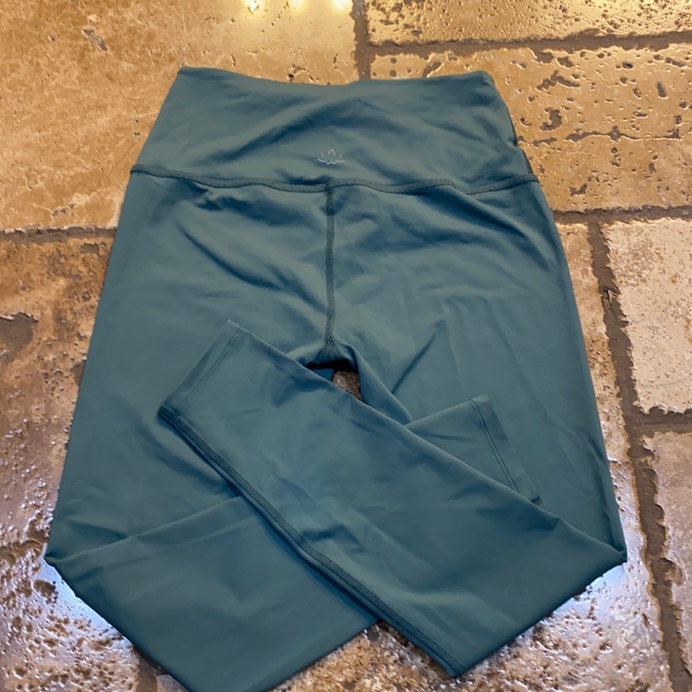 Beyond Yoga Sportsflex High Waisted MIDI Size M